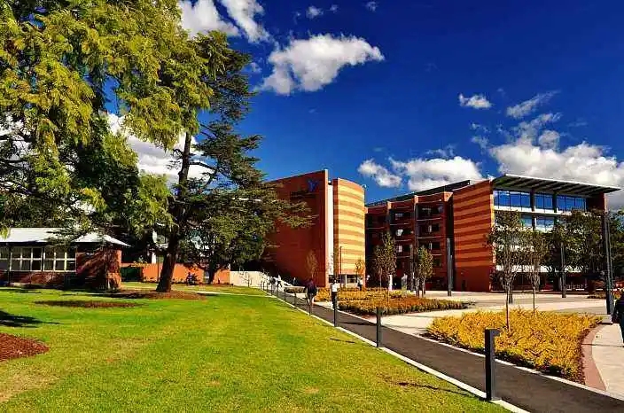 申请澳大利亚西悉尼大学有什么要求